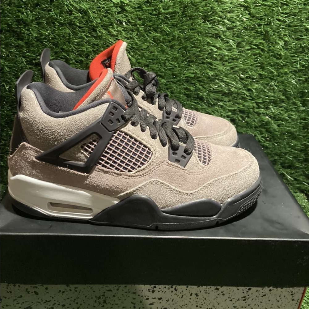 taupe haze 4’s